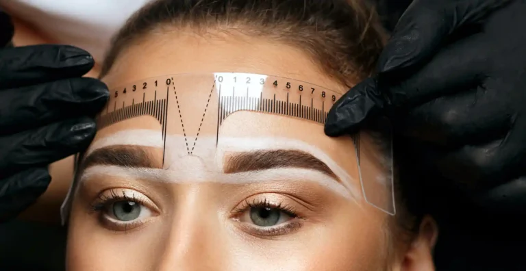 Úprava obočí - brow mapping Hodonín